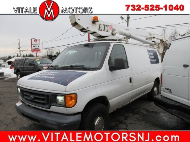 2007 Ford Econoline Cargo Van